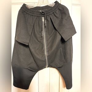 Men’s harem shorts size extra large